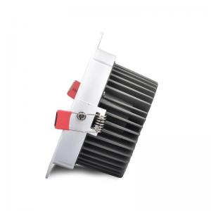 Cao 7W 10W 1W đèn dưới ánh đèn sân khấu.