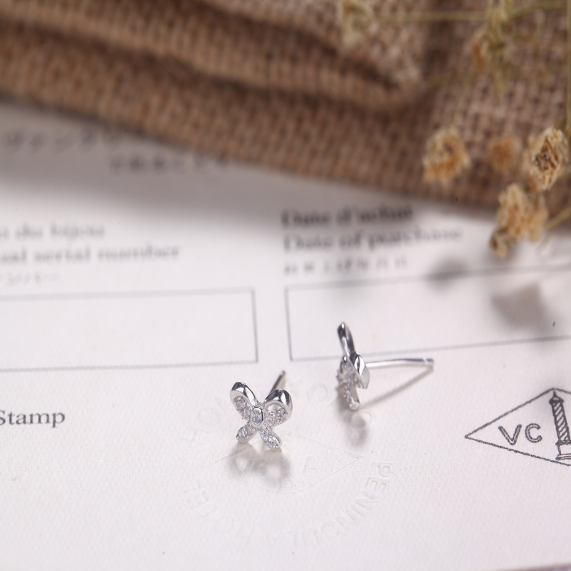 bạc stud bông tai