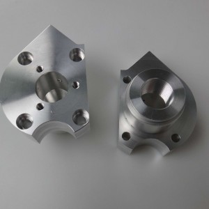 Ô tô tùy chỉnh phụ tùng