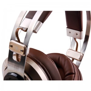 Tai nghe chơi game kim loại PRO 2018 loại bỏ tiếng ồn 7.1 với công nghệ rung