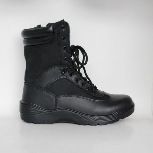 Giày cao đến mắt cá chân màu đen PU