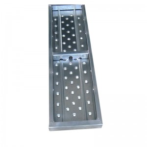 Ván thép mạ kẽm 240 chiều rộng với bên trong đóng