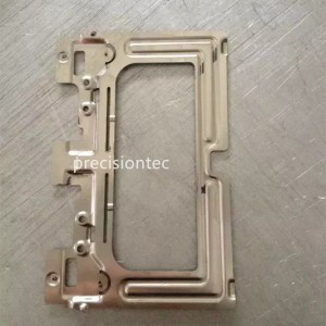 Phần kim loại nhỏ