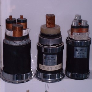 Cáp lõi đơn / nhôm 300mm 400mm với vỏ kim loại 220kv 110kv