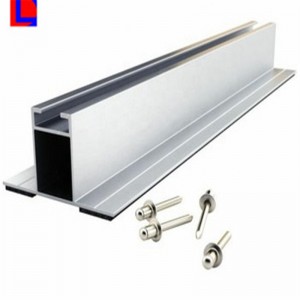 Hệ thống năng lượng mặt trời lắp đặt bảng điều khiển năng lượng mặt trời bằng nhôm gắn với đường sắt