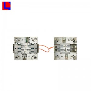 khuôn cao su có độ chính xác cao làm phụ tùng ô tô phun / thổi / đùn khuôn