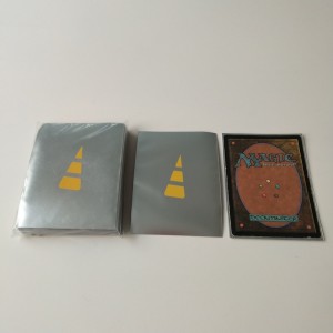 Kích thước tiêu chuẩn tùy chỉnh in thẻ trò chơi MTG tay áo 66x91mm