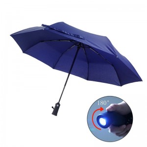 2019 Rainy mạnh mẽ chống thấm 3 lần ô dù với đèn pin led