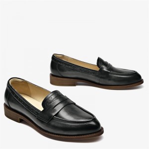 Gia đình áo trắng