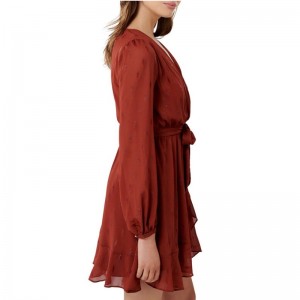 Mới đến gỉ kim loại skater dài tay áo mini cho phụ nữ