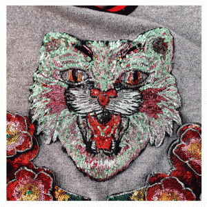 Handmade Applined và hoa áo thun dệt kim áo len cho phụ nữ