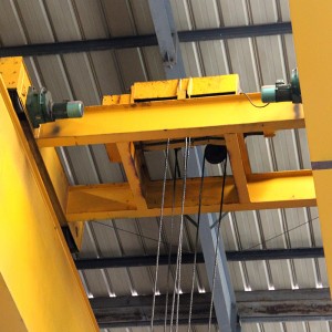 Cần cẩu đôi trên không với xe đẩy