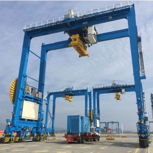 Cổng trục lốp cao su (cẩu RTG)