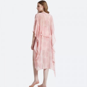 Bộ đồ ngủ nữ Satin với khăn choàng in