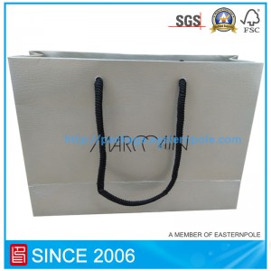 Túi giấy handmade sang trọng cho quần áo