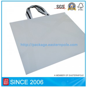 Túi giấy trắng sang trọng cho quần áo có đáy ngược