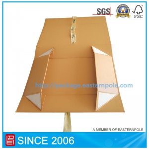 Hộp đóng mở tùy chỉnh với ruy băng