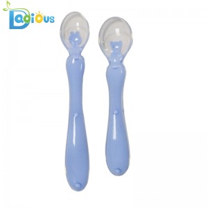 Ý tưởng sản phẩm mới Tip mềm cho bé thìa BPA Silicone miễn phí Thìa thức ăn cho trẻ Lớp silicone