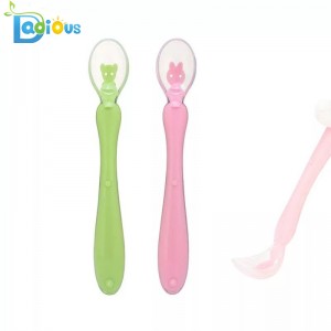 Ý tưởng sản phẩm mới Tip mềm cho bé thìa BPA Silicone miễn phí Thìa thức ăn cho trẻ Lớp silicone