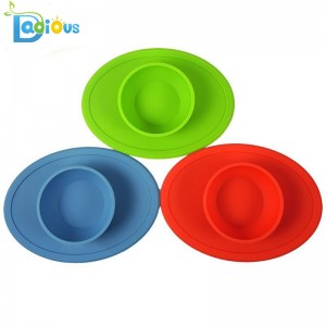 Bộ đồ ăn cho bé Bộ thực phẩm Lớp silicone Bát một miếng Silicone placemat Hút cho bé Bát