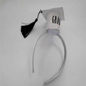 Mùa tốt nghiệp Tiệc hè Mũ và Mũ