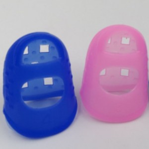 Silicone ngón tay áo silicone Guitar ngón tay người mới bắt đầu thực hành bằng cách bao gồm ngón tay chuỗi
