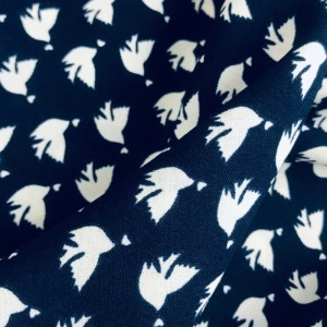 Đầm voan dệt điểm in quần áo