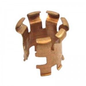 Phần đuôi được đúc bởi robot công nghiệp