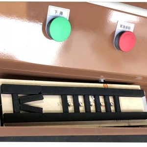 máy đục lỗ đai da