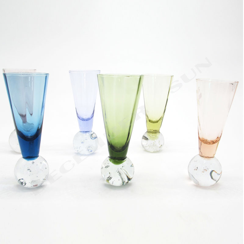 Uống rượu hảo hạng cổ điển cốc rượu cốc sâm cốc