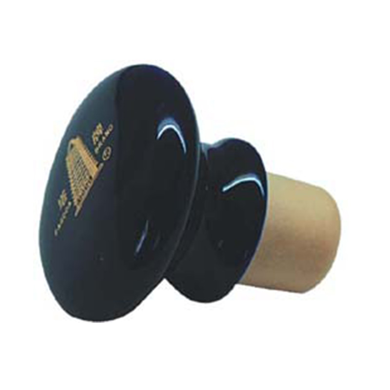 nút chai rượu để chai đựng rượu