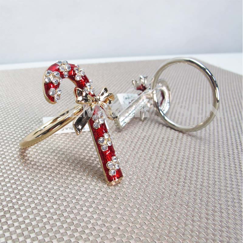 Nhẫn kim loại đa dạng hấp dẫn và bền