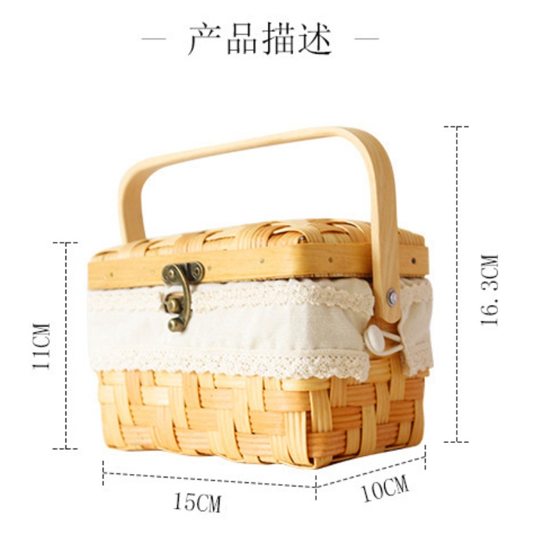 Hộp đen gỗ với nắp