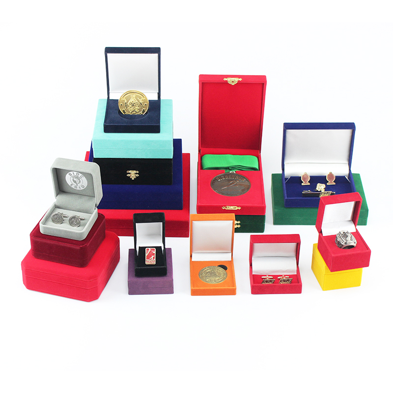 Hộp đồ hàn Hộp kim loại