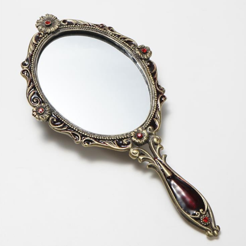 Ngôi nhà sáng tạo, đồ trang điểm kỹ xảo, đồ nghề kim loại gương, món quà sinh nhật.