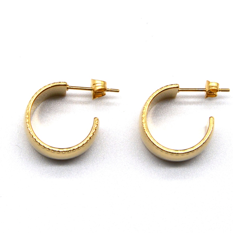 Thép tắm có nhẫn C