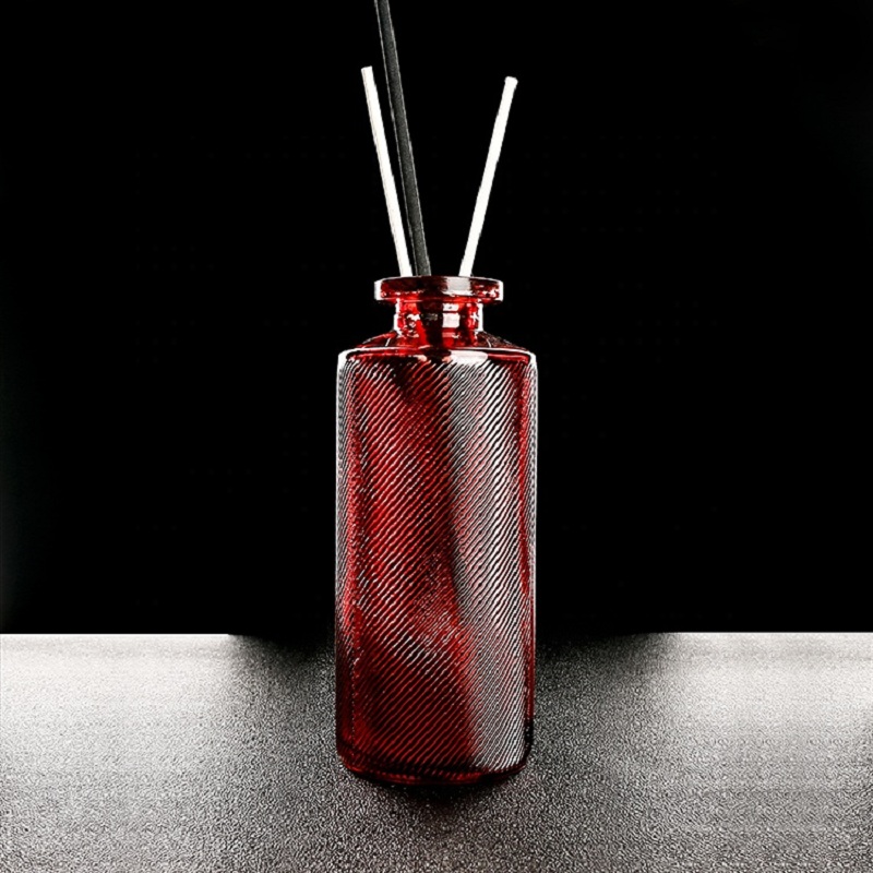 Chai thủy tinh khuếch tán cây sậy màu với chất lượng cao