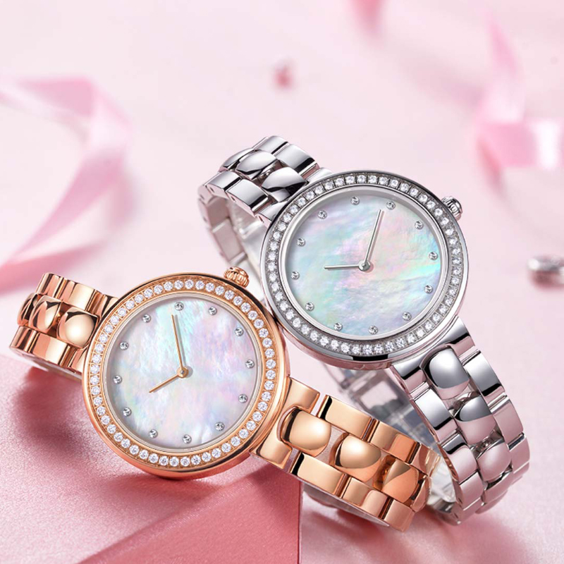 Đồng hồ thạch anh pha lê