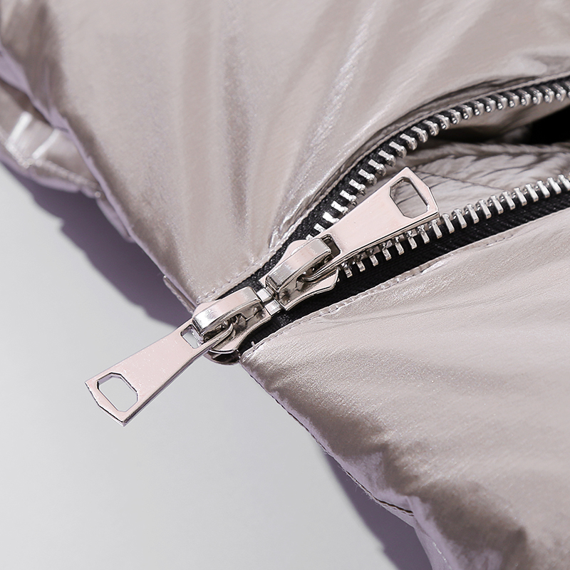 Vải tự vệ nữ và áo cao su tương phản