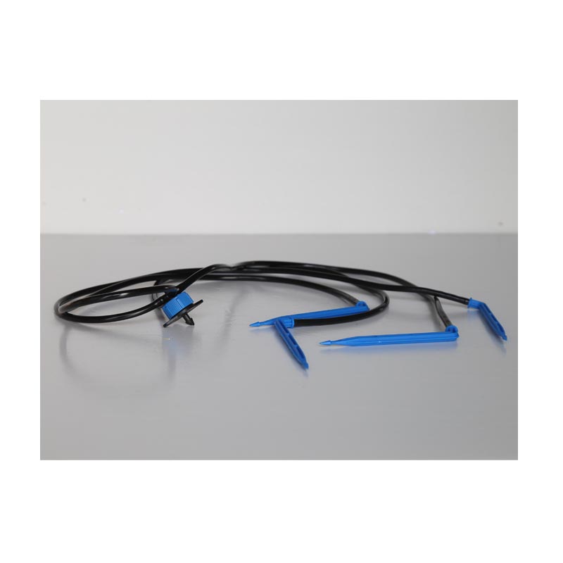 Mũi tên nhỏ giọt tưới trong nhà kính