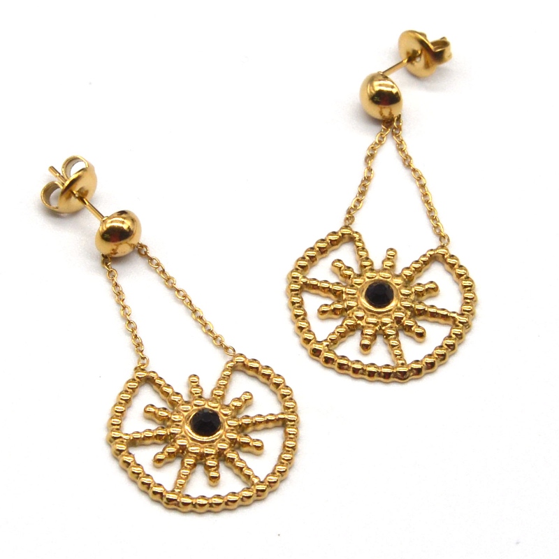 Mẫu dây chuyền nữ vàng không gỉ đính hoa, thiết kế đinh tán, duyên dáng cho phái đẹp. Nhà máy trang sức Ruifanbao Trung Quốc