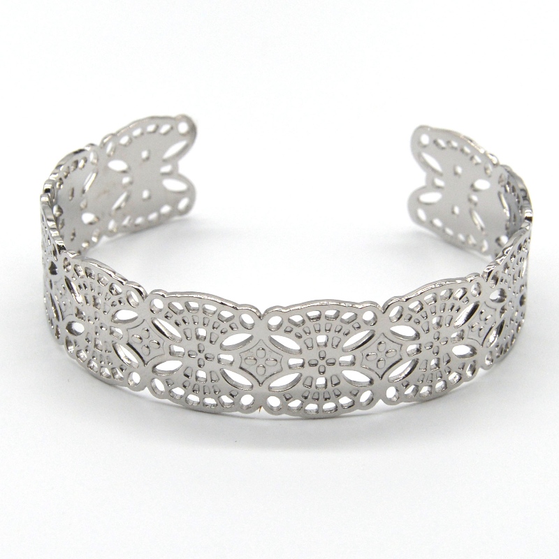 Brace Brace Brace Brace Brace Bracciaetto