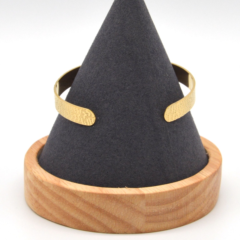 Brace Brace Brace Brace Brace Bracciaetto