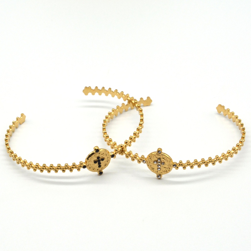 Brace Brace Brace Brace Brace Bracciaetto