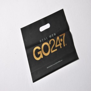 Bao đựng đồ dùng được kéo lại