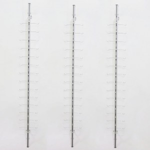 Bộ đồ bảo hộ cho ảnh trực tiếp treo trên bàn kính