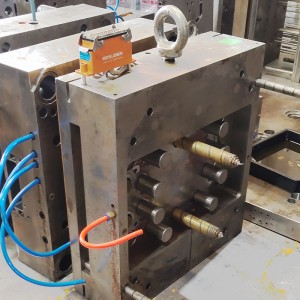 Nhà sản xuất Trung Quốc Tùy chỉnh khuôn ép phun chuyên nghiệp Làm khuôn nhựa chính xác