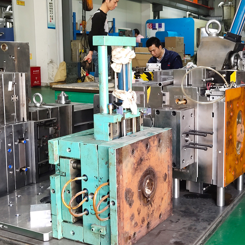 Trung Quốc oem ​​Sản xuất động cơ phụ tùng tùy chỉnh chất lượng cao khuôn đúc khuôn nhựa