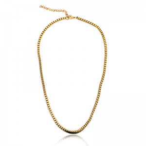 Vòng cổ vuông mạ vàng không gỉ