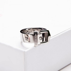 Nhẫn kim loại gió mát